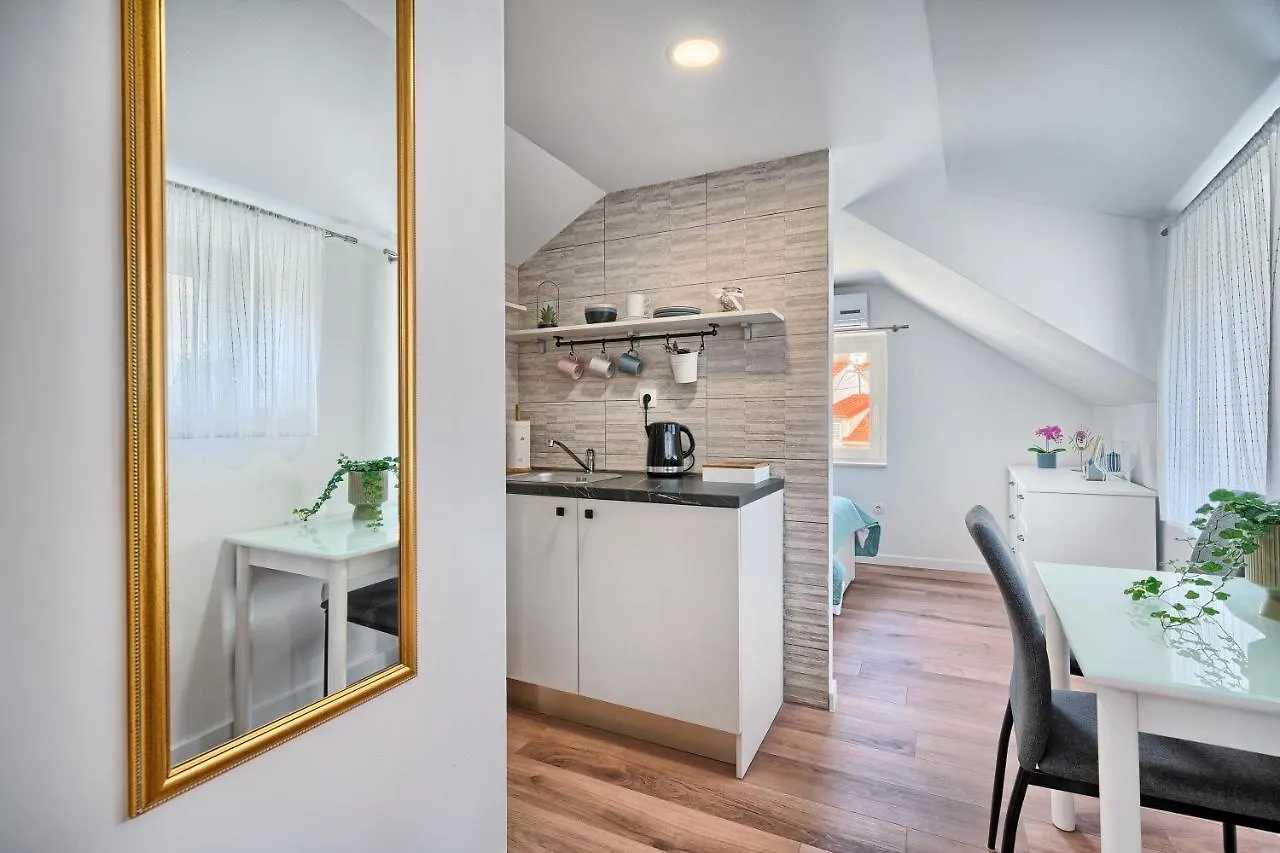 Loft Rooms Split