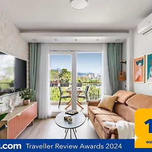 Apartamento Exquisite Couples Delight With Free Bikes & Parking, Split